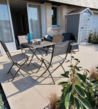 Apartment 2 *